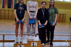 Dve-zlati-in-ena-bronasta-medalja-na-drzavnem-v-badmintonu-009