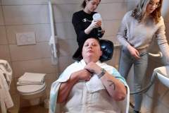 Frizerske-storitve-dijakinj-v-Dnevnem-centru-Odranci-007