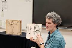 Obisk-stripovskih-ustvarjalcev-na-krozku-002