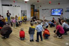 Pravljicne-ure-zakljucnih-letnikov-007