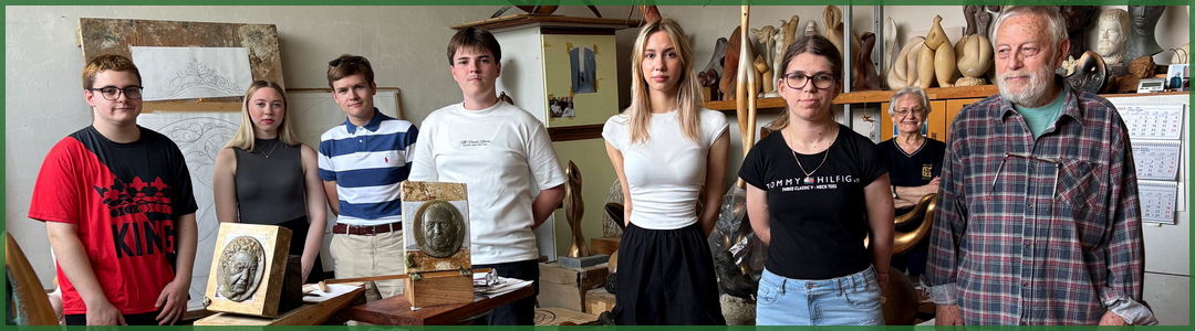 Király Ferenc művészhez látogatott az Art’s Harmony Kft. tanvállalata